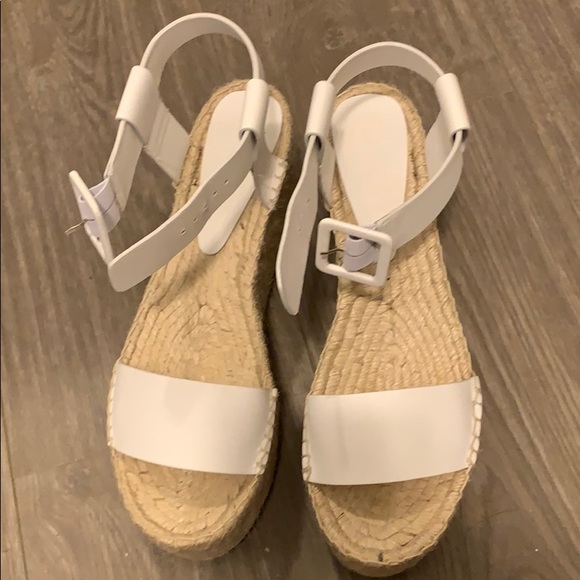Vince sandals size 9 - Picture 1 of 4